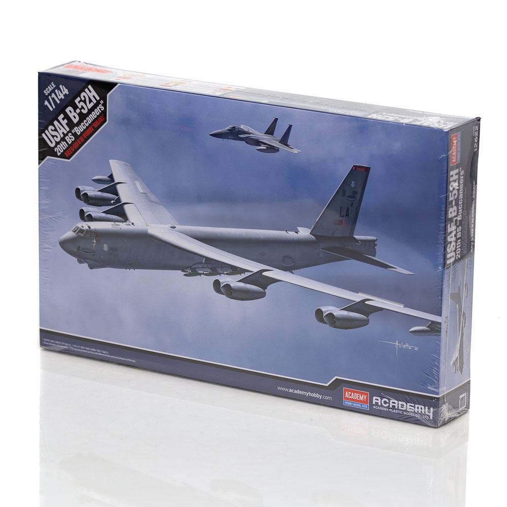 USAF　B-52H　1/144 B-52H Model Kit – Air Force Museum Store